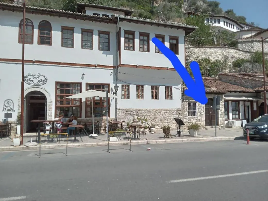 Badejani Room Berat